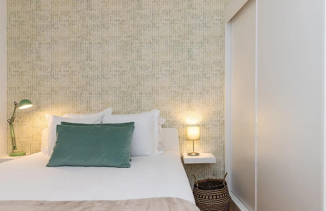 Design And Bright Studios Near Pasteis De Belem-1