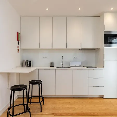 Design And Bright Studios Near Pasteis De Belem-3